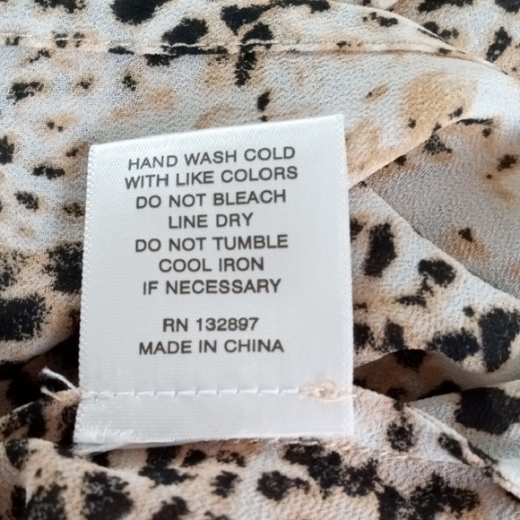 Rose & Olive Brown Tan Sleeveless Blouse - Picture 7 of 9